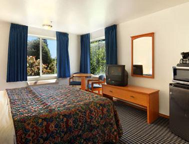 Days Inn By Wyndham Seattle North Of Downtown Szoba fotó
